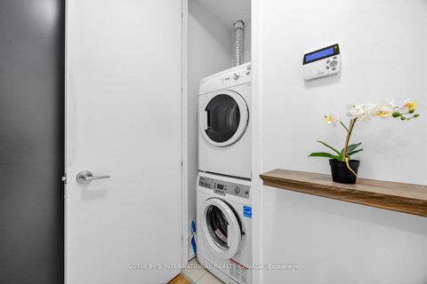Photo 20 at 714 - 377 Madison Avenue, Casa Loma, Toronto
