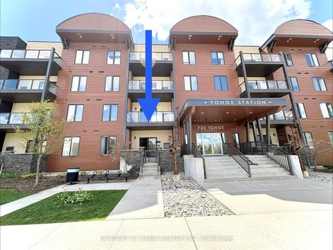 Photo 11 at 109 - 720 Yonge Street, Painswick South, Barrie