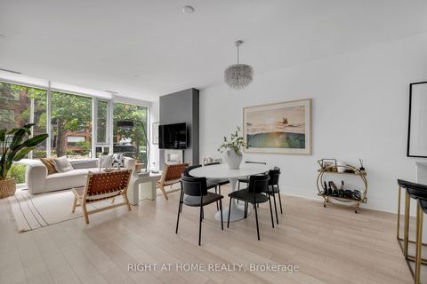 Photo 5 at TH 101 - 32 Davenport Road, Annex, Toronto