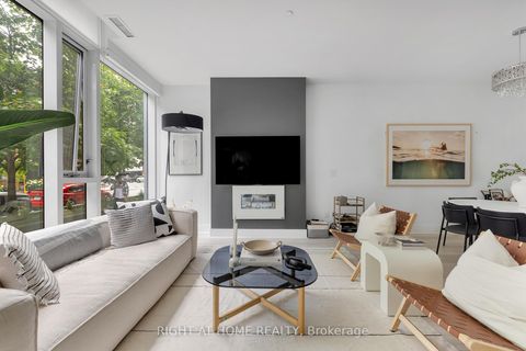 Photo 6 at TH 101 - 32 Davenport Road, Annex, Toronto