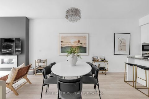 Photo 8 at TH 101 - 32 Davenport Road, Annex, Toronto