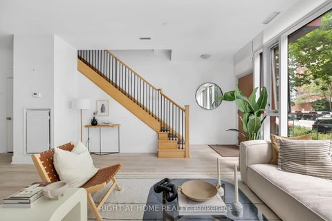 Photo 10 at TH 101 - 32 Davenport Road, Annex, Toronto