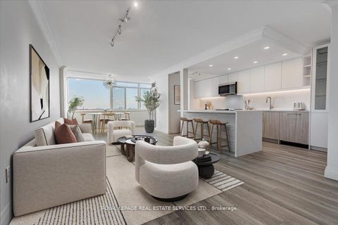 Photo 2 at 706 - 3000 Bathurst Street, Lawrence, Toronto