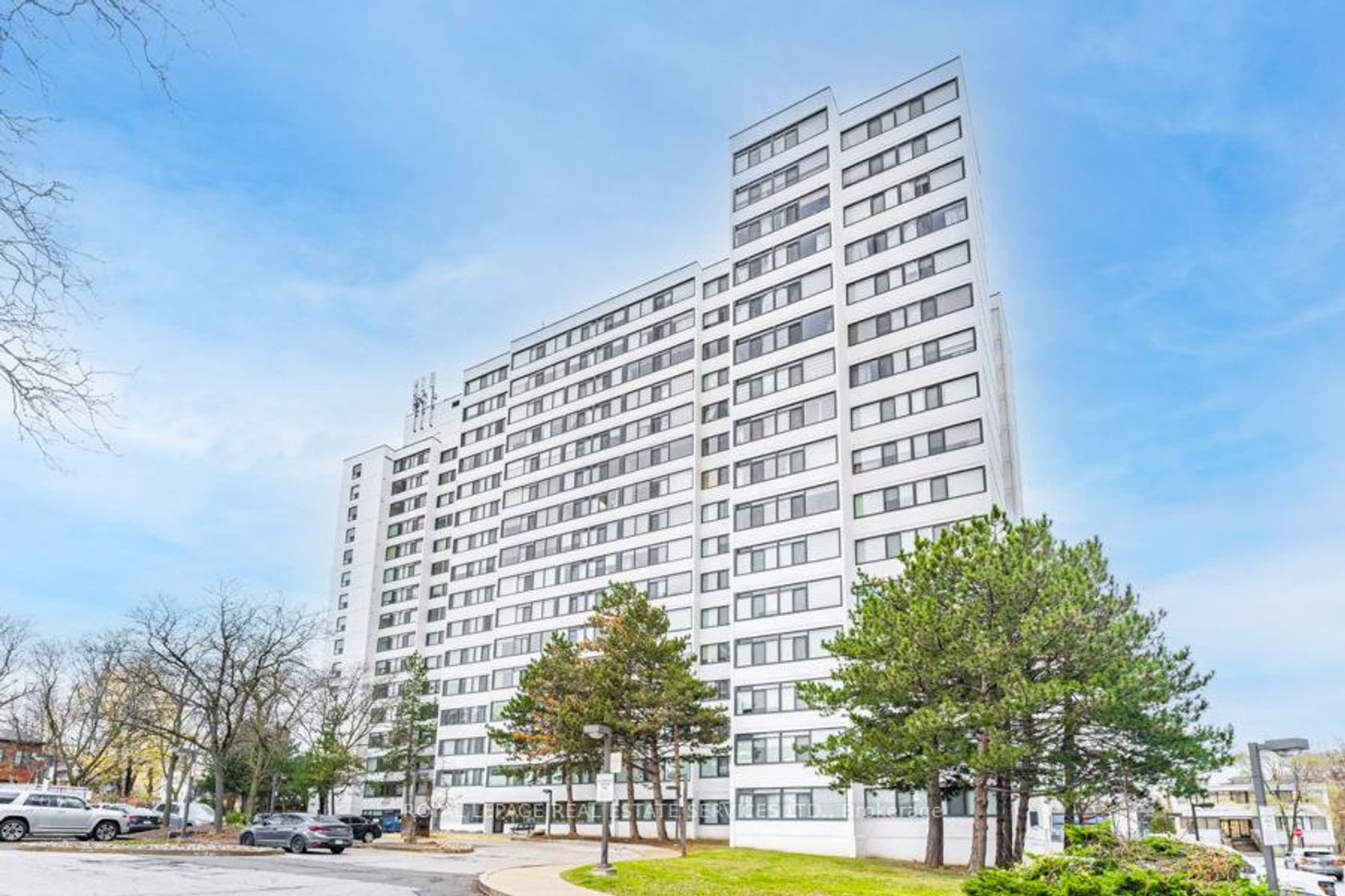 706 - 3000 Bathurst Street, Lawrence, Toronto photo 3