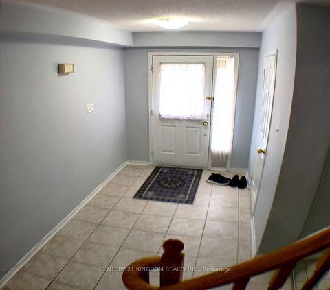 Photo 4 at 761 Joe Persechini Drive, Summerhill Estates, Newmarket