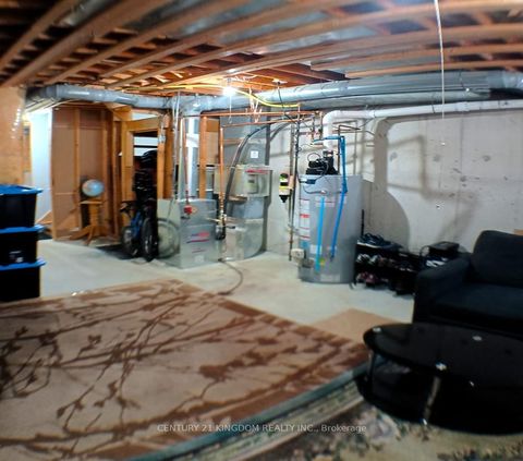 Photo 31 at 761 Joe Persechini Drive, Summerhill Estates, Newmarket