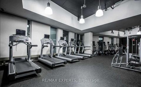 Photo 13 at 805 - 85 Queens Wharf Road, Waterfront Communities C1, Toronto