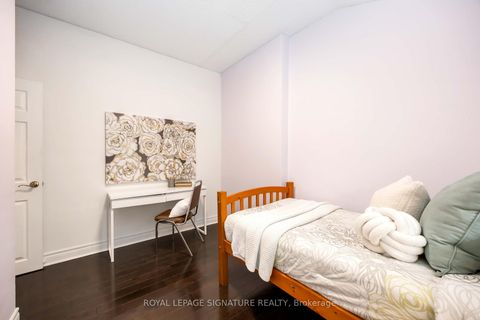 Photo 18 at 104 Billington Crescent, Donalda, Toronto