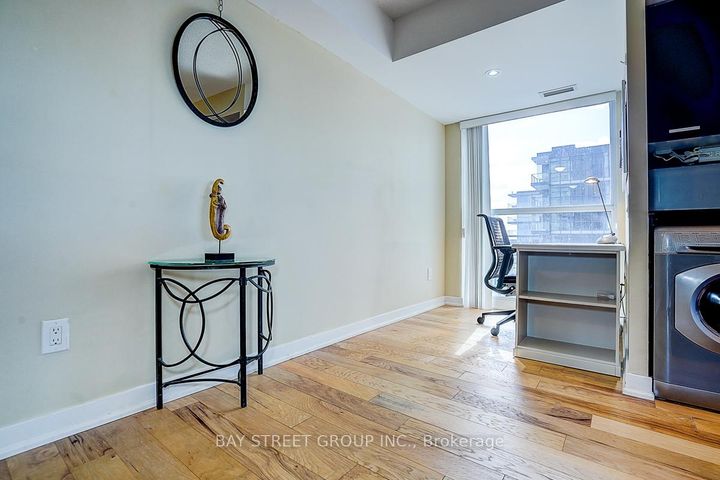 Photo 4 at 1705 - 29 Singer Court, Bayview Village, Toronto