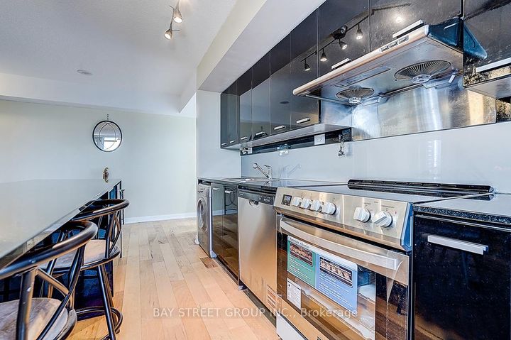 Photo 8 at 1705 - 29 Singer Court, Bayview Village, Toronto