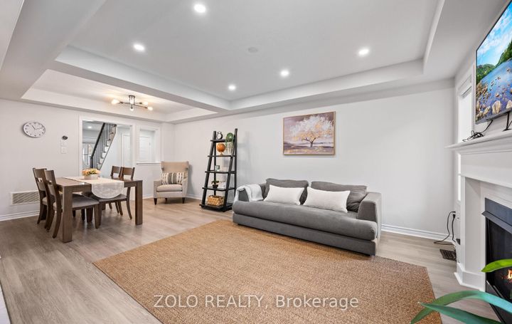 Photo 7 at 26 - 22 Spring Creek Drive, Waterdown, Hamilton