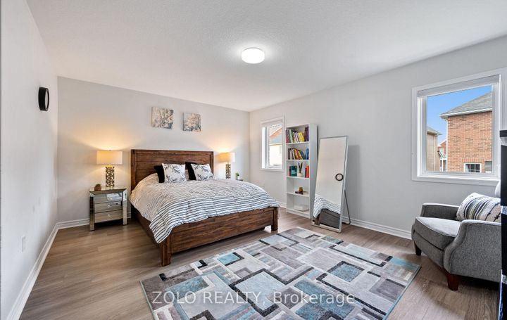 Photo 13 at 26 - 22 Spring Creek Drive, Waterdown, Hamilton