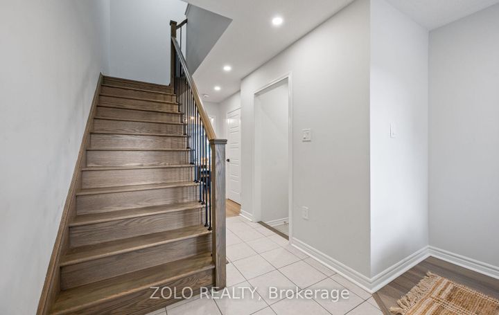 Photo 24 at 26 - 22 Spring Creek Drive, Waterdown, Hamilton