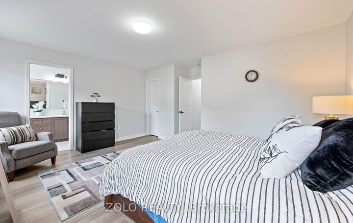 Photo 30 at 26 - 22 Spring Creek Drive, Waterdown, Hamilton