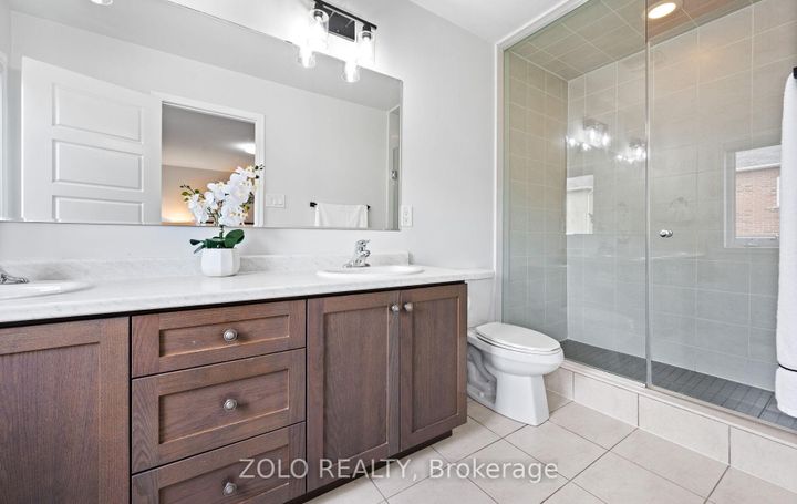 Photo 39 at 26 - 22 Spring Creek Drive, Waterdown, Hamilton