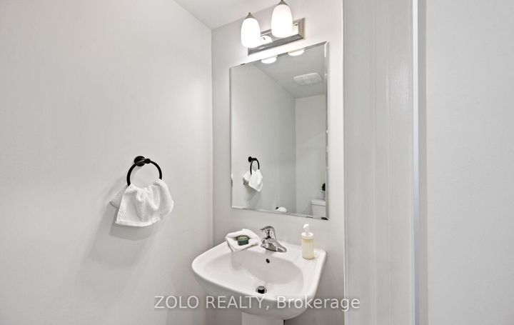 Photo 42 at 26 - 22 Spring Creek Drive, Waterdown, Hamilton
