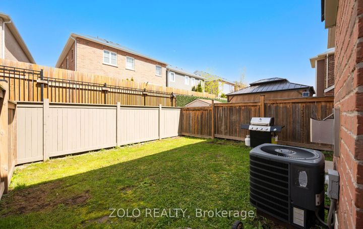 Photo 47 at 26 - 22 Spring Creek Drive, Waterdown, Hamilton