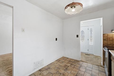 Photo 8 at 57 Lakeland Drive, Beaumonde Heights, Toronto