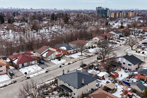 Photo 33 at 57 Lakeland Drive, Beaumonde Heights, Toronto
