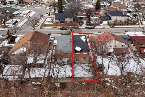 Photo 34 at 57 Lakeland Drive, Beaumonde Heights, Toronto