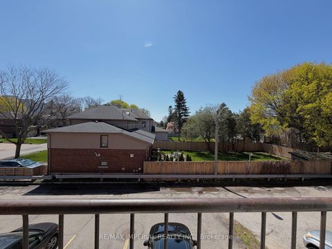 Photo 11 at 623-623A The Queensway, Queensway, Toronto