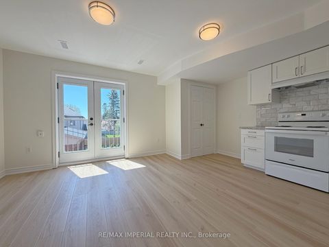 Photo 15 at 623-623A The Queensway, Queensway, Toronto
