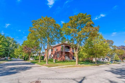 Photo 4 at 116 Goulding Avenue, Newtonbrook West, Toronto
