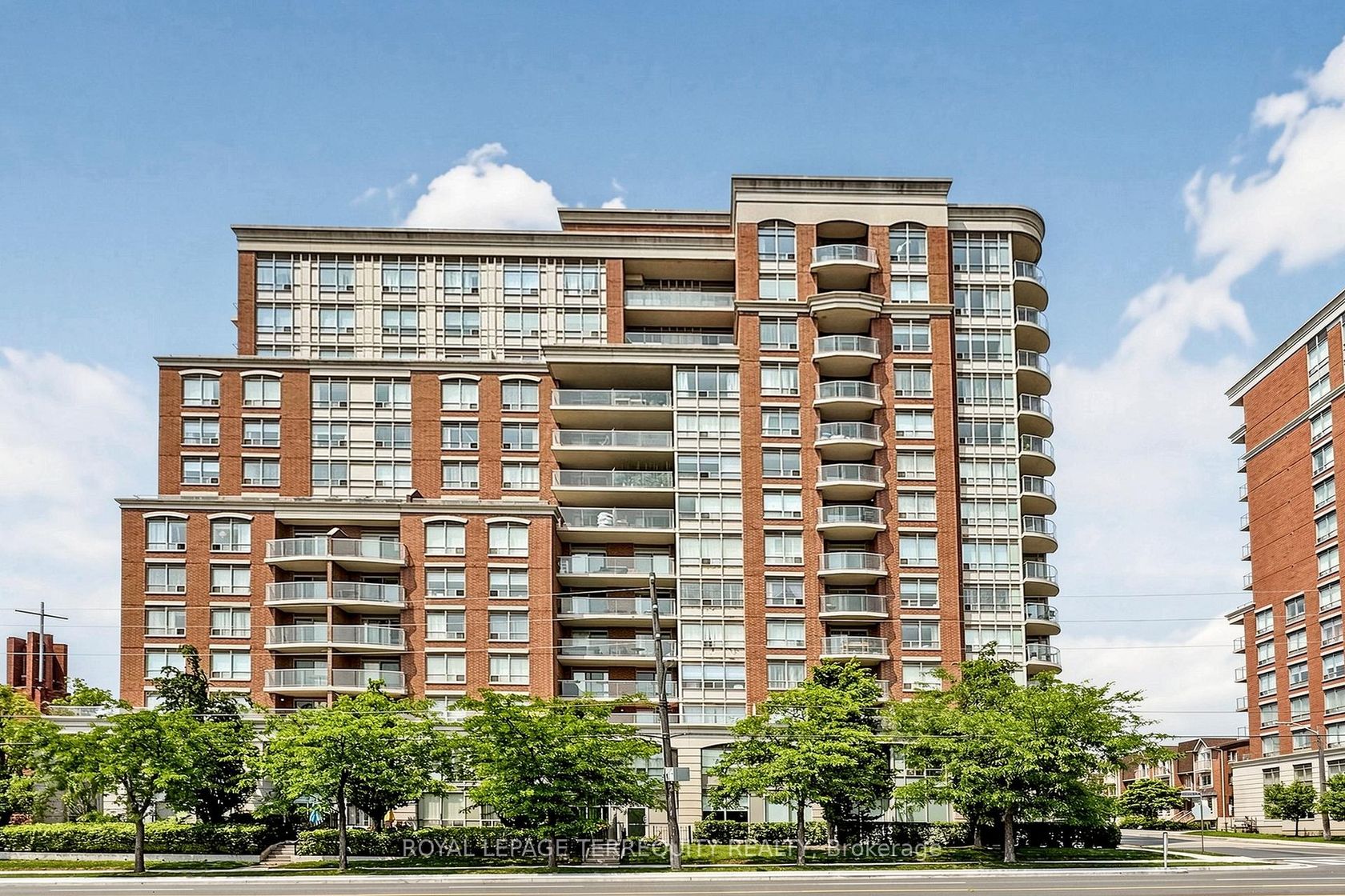 LPH 1 - 2 Clairtrell Road, Willowdale East, Toronto photo number 2