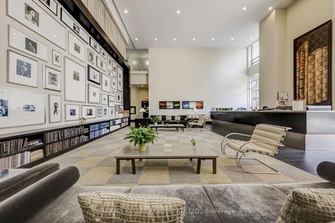 Photo 4 at 914 - 438 King Street W, Waterfront Communities C1, Toronto