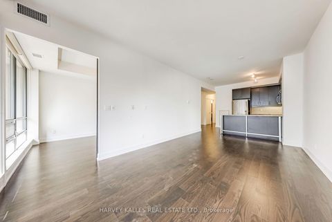 Photo 15 at 914 - 438 King Street W, Waterfront Communities C1, Toronto