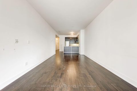 Photo 16 at 914 - 438 King Street W, Waterfront Communities C1, Toronto