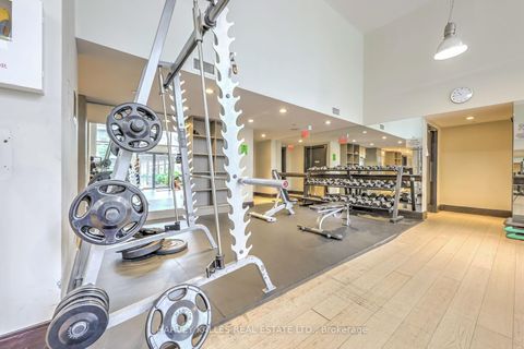 Photo 30 at 914 - 438 King Street W, Waterfront Communities C1, Toronto