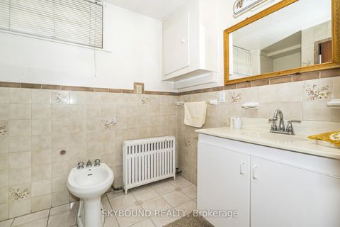 Photo 29 at 44 Tinder Crescent, Victoria Village, Toronto