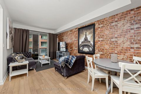 Photo 2 at 311 - 20 Bruyeres Mews, Niagara, Toronto