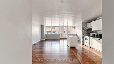 Photo 14 at 204 - 4060 Lawrence Avenue E, West Hill, Toronto