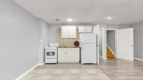 Photo 30 at 204 - 4060 Lawrence Avenue E, West Hill, Toronto