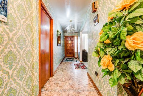 Photo 2 at 110 Stevenson Road, Jamestown, Toronto