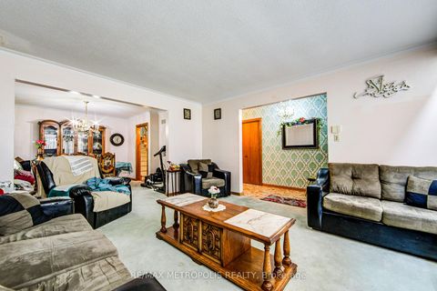 Photo 4 at 110 Stevenson Road, Jamestown, Toronto