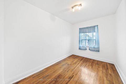 Photo 12 at 616 Old Weston Road, Pellam Park, Toronto