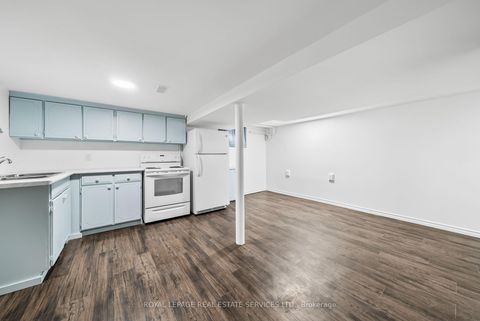 Photo 15 at 616 Old Weston Road, Pellam Park, Toronto