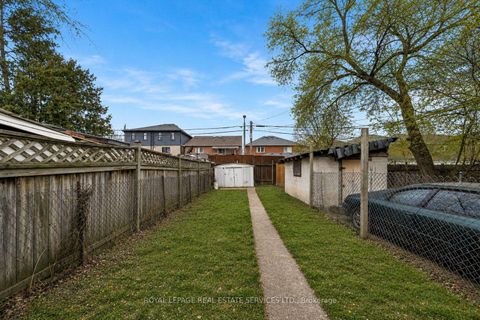 Photo 19 at 616 Old Weston Road, Pellam Park, Toronto