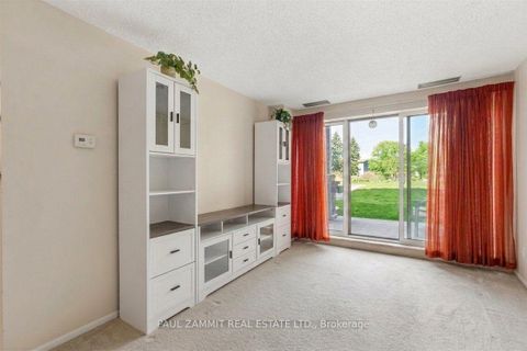 Photo 4 at 132 - 4001 Don Mills Road, Hillcrest Village, Toronto