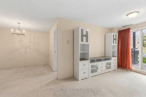 Photo 5 at 132 - 4001 Don Mills Road, Hillcrest Village, Toronto
