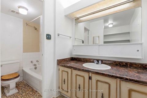 Photo 16 at 132 - 4001 Don Mills Road, Hillcrest Village, Toronto