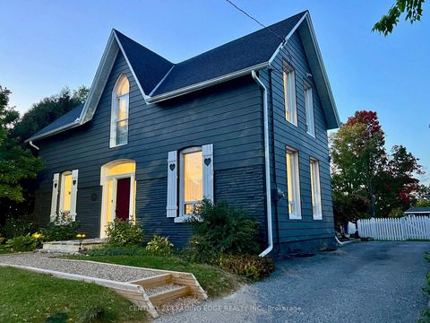 Photo 3 at 55 Brock Street E, Uxbridge