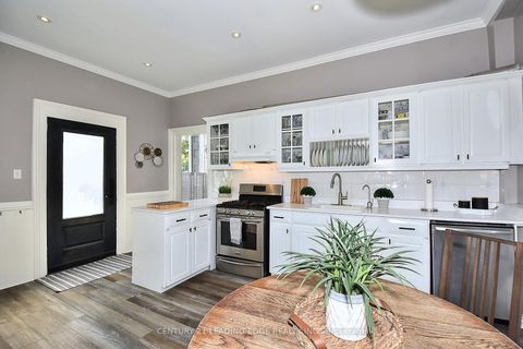 Photo 18 at 55 Brock Street E, Uxbridge