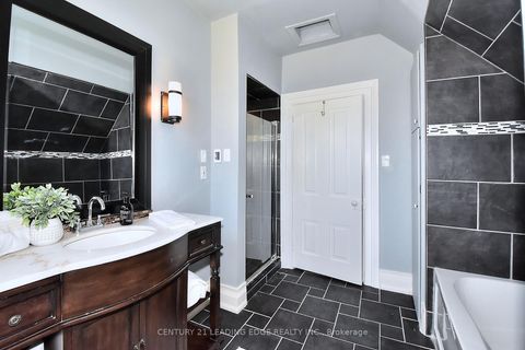 Photo 31 at 55 Brock Street E, Uxbridge