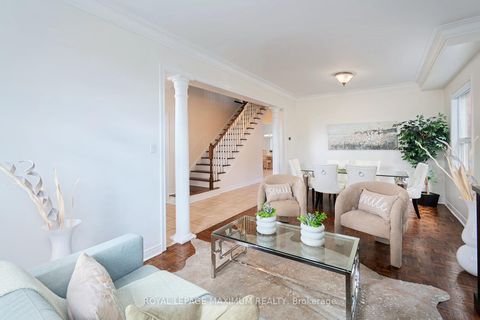 Photo 15 at 41 Tavio Way, Sonoma Heights, Vaughan