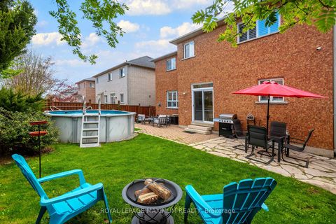 Photo 35 at 41 Tavio Way, Sonoma Heights, Vaughan