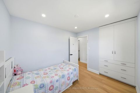 Photo 19 at 1124 Corrie Street, Alcona, Innisfil